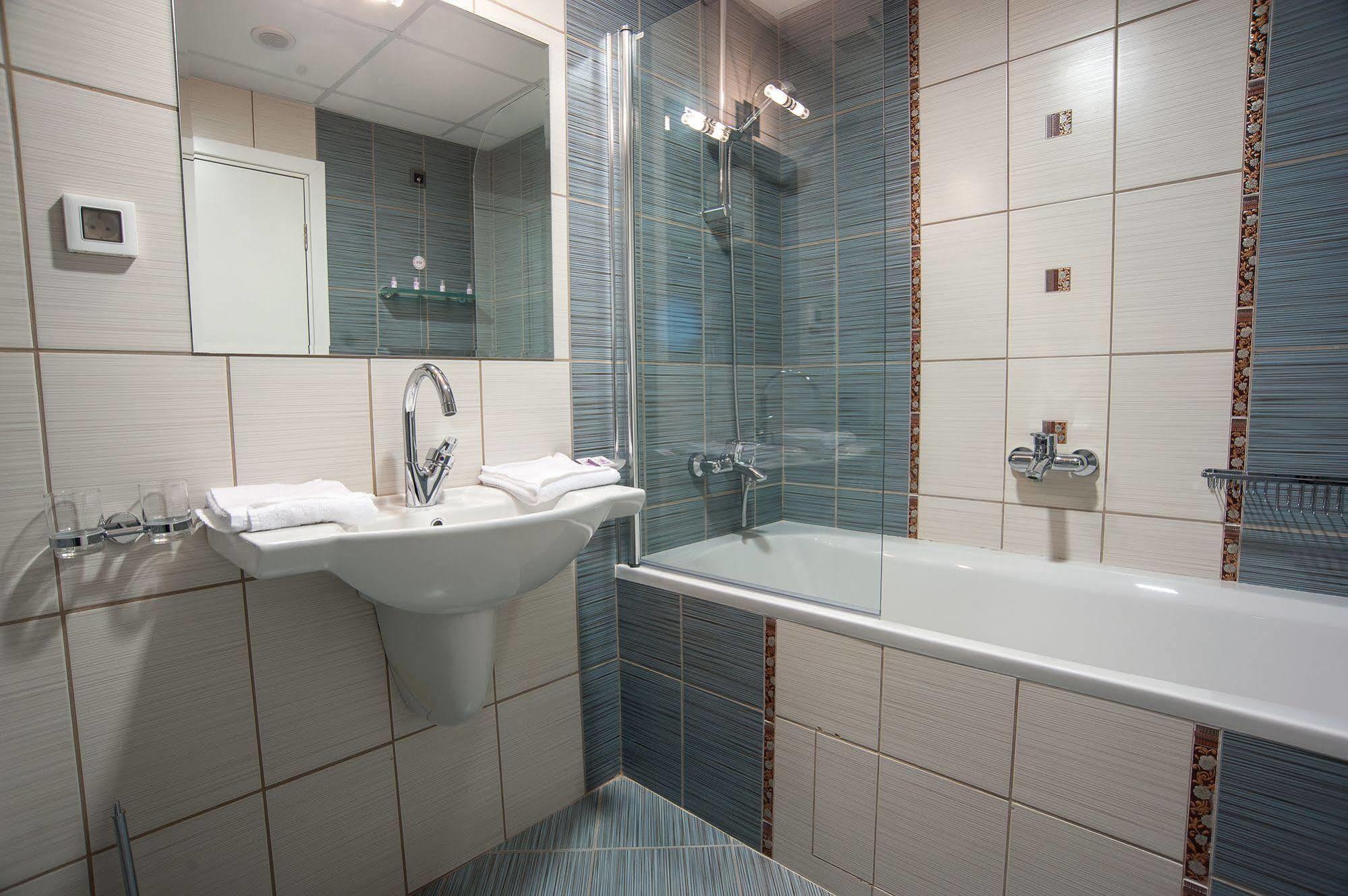 C Comfort & Wellness Hotel 3*